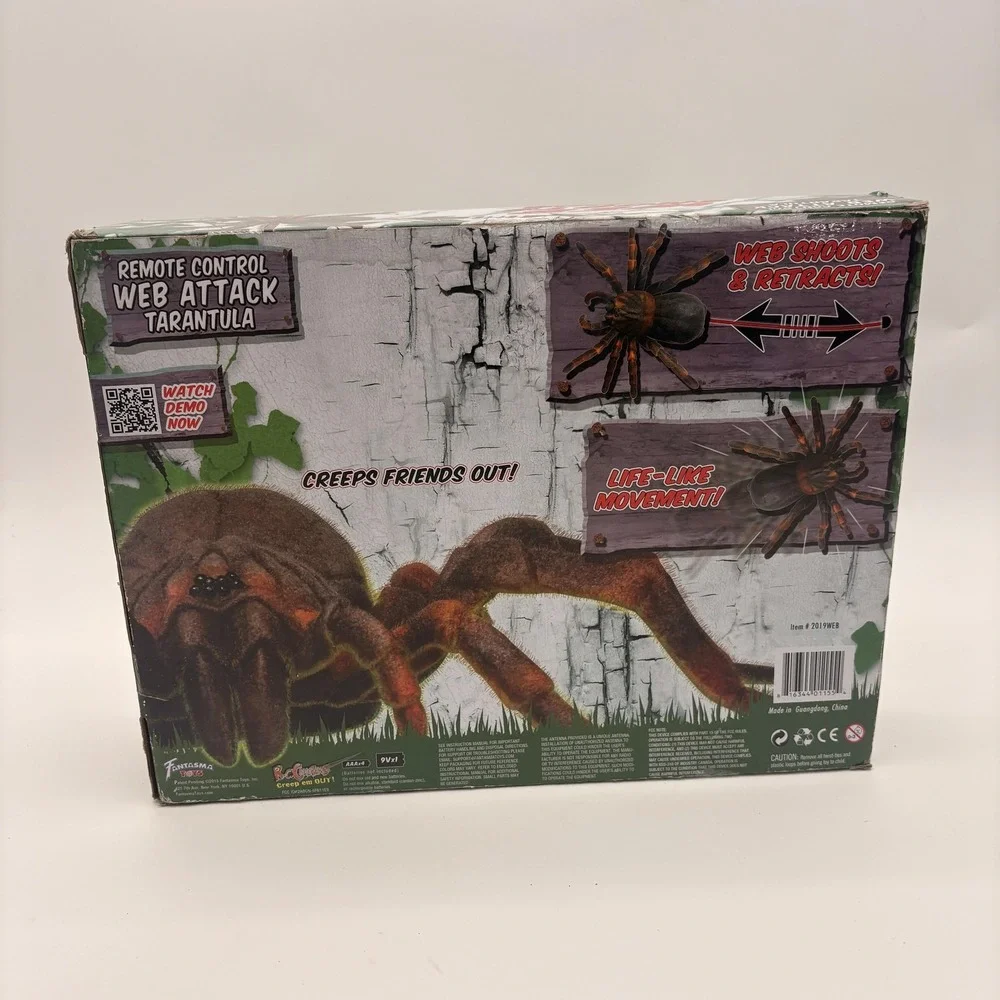 Remote Control Web Attack Tarantula Toy Spider Web Shoots Retracts‎ Damaged Box